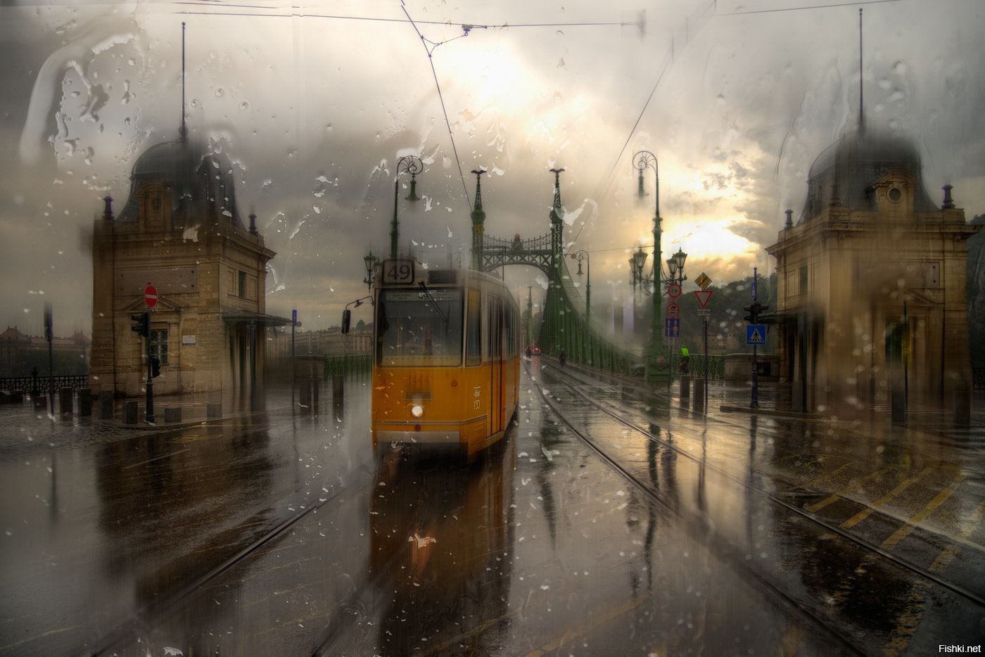 Фотограф Эдуард Гордеев серия в городе дождь