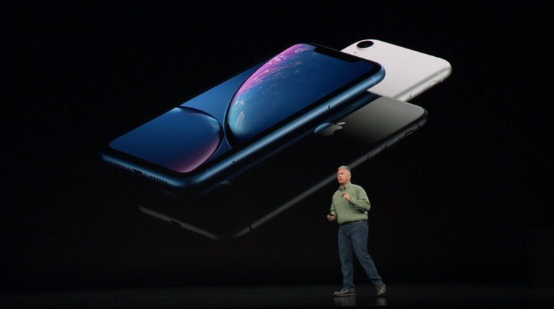 Apple представила три свежие модели iPhone‍ и назвала их цены