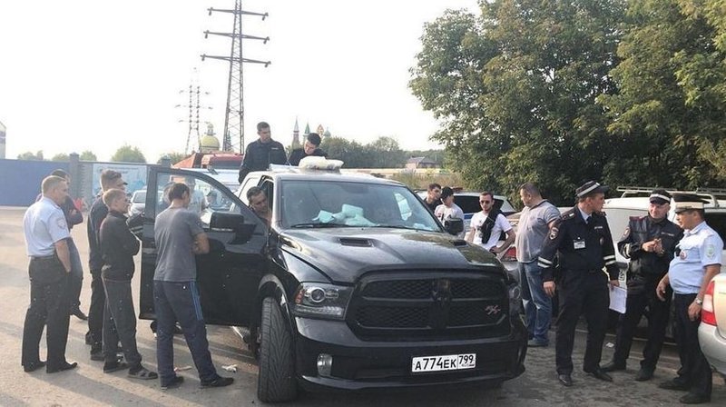 Было возбуждено дело по статье "Незаконные производство, сбыт или пересылка наркотических средств в особо крупном размере".