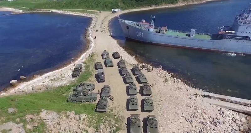 Российская армия  двинулась на "Восток"