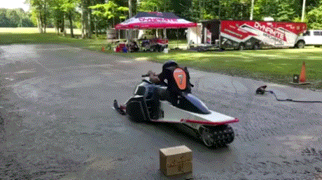 Подборка автомобильных гифок