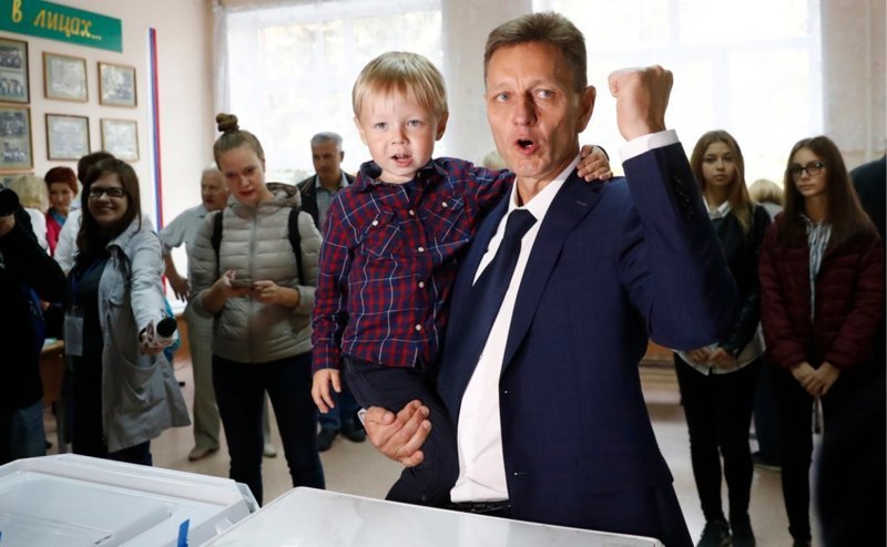 "Не думал, что буду болеть за ЛДПР": Неожиданное завершение губернаторских выборов