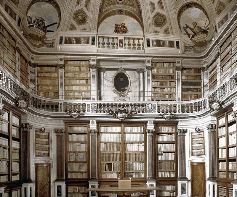 Центральная библиотека Имолы, Имола, Италия 