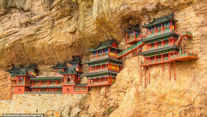 Висячий монастырь под горой Хэн, провинция Шаньси, Китай