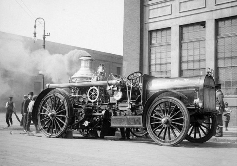 Пожарная машина. Нью-Йорк, начало XX века