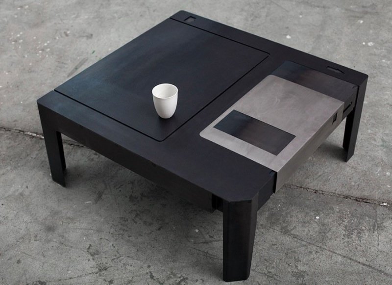 Кофейный столик - дискета