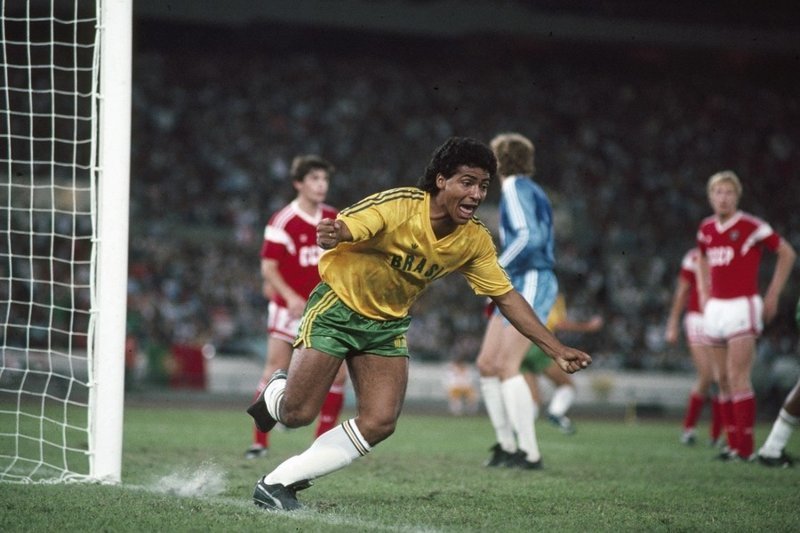 1 октября  1988 года сборная СССР по футболу обыграла Бразилию в финале Летних Олимпийских игр