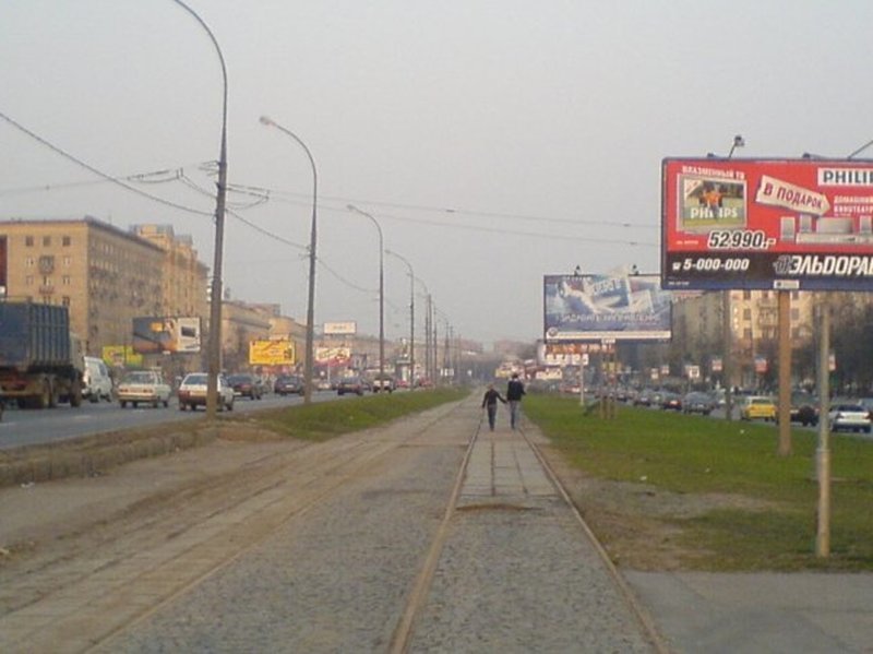 Трамвайные рельсы на Ленинградском шоссе (ныне демонтированы). Москва, 2006, САО