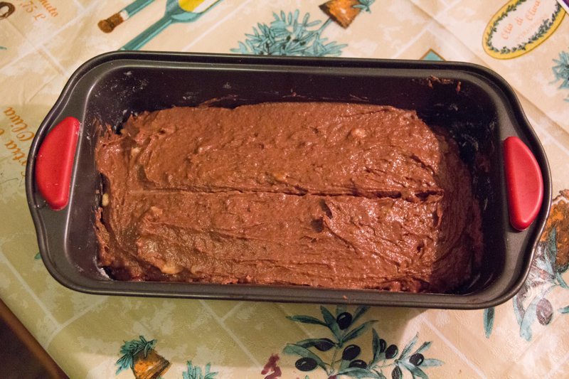 Шоколадно-банановый кекс: готовим без лишней посуды