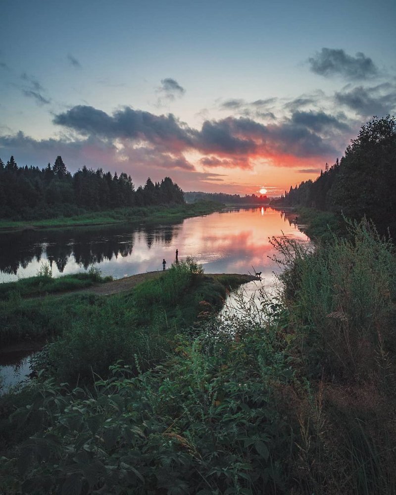 Закат над рекой Язьвой. Пермский край