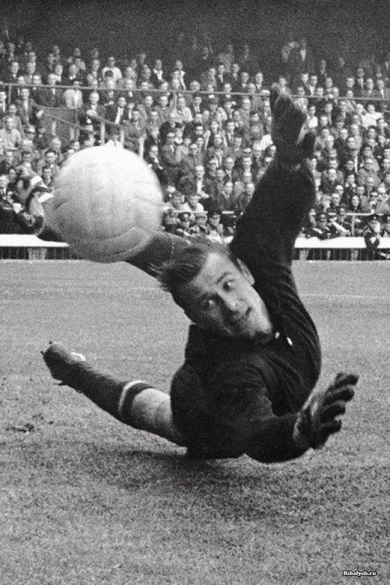 Лев Яшин спасает ворота, Чили, 1962 год.