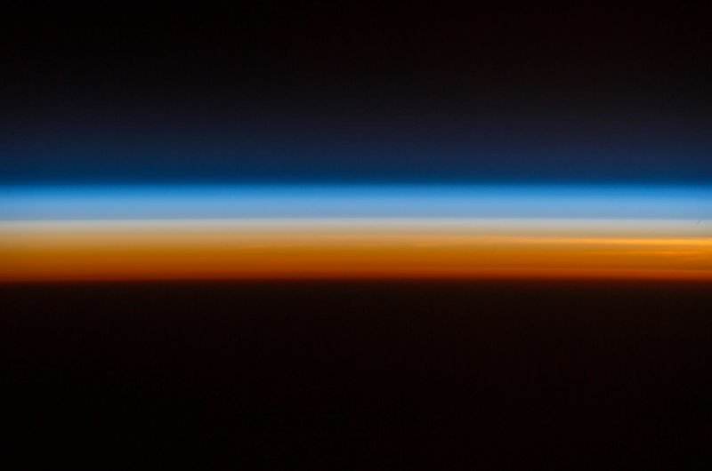 Астронавт показывает жителям Земли невероятную красоту космоса
