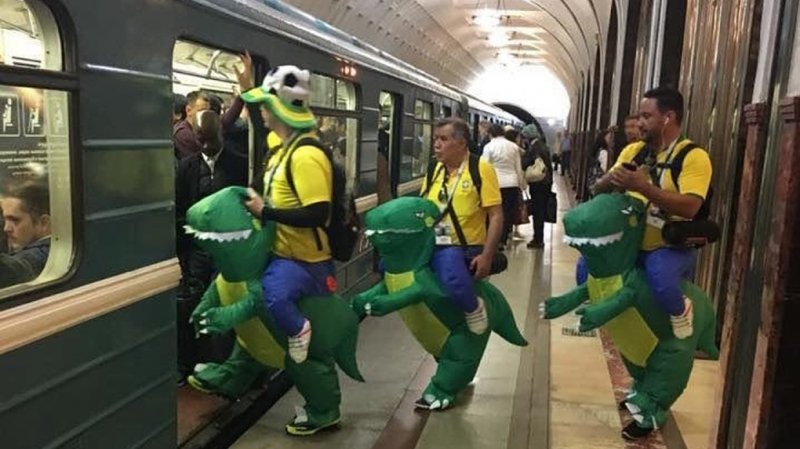 В метро можно увидеть бесплатное костюмированное представление