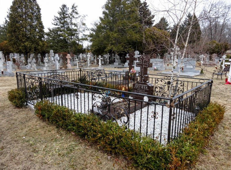 Самое большое Русское кладбище в США