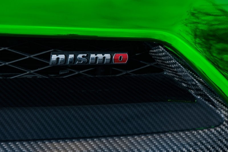 Виниловый стайлинг в стиле "Годзиллы" для Nissan GT-R Nismo