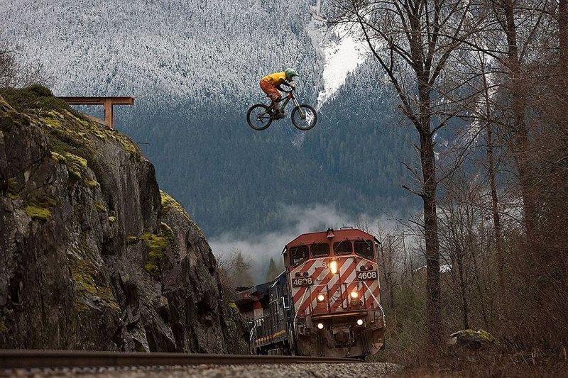 Спортсмен Ян Моррисон в горах Уистлер. Колумбия, Канада. 