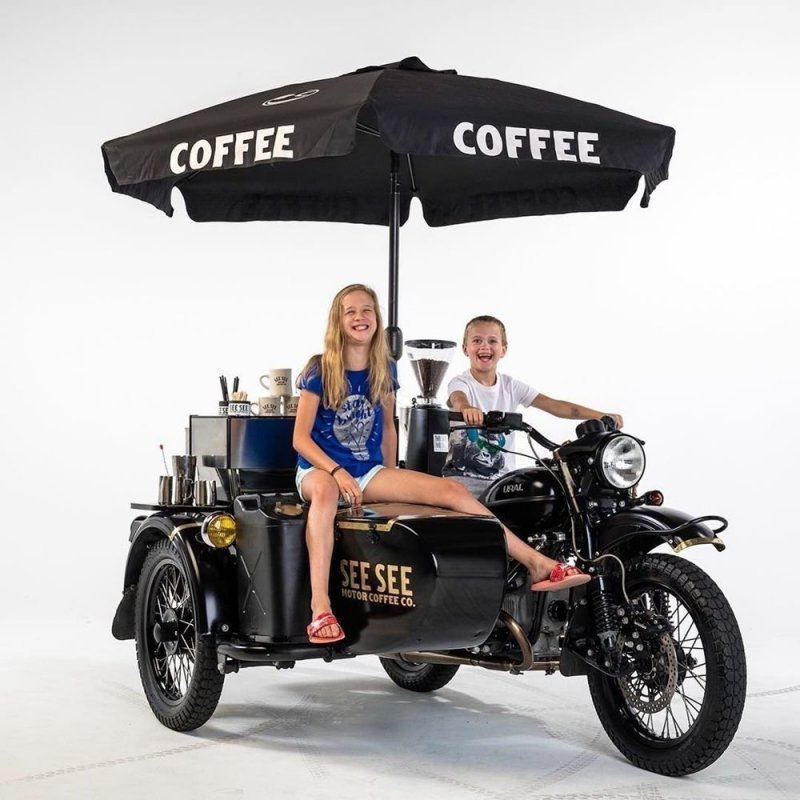 Мотоцикл "Урал" превратили в кофейню на колесах