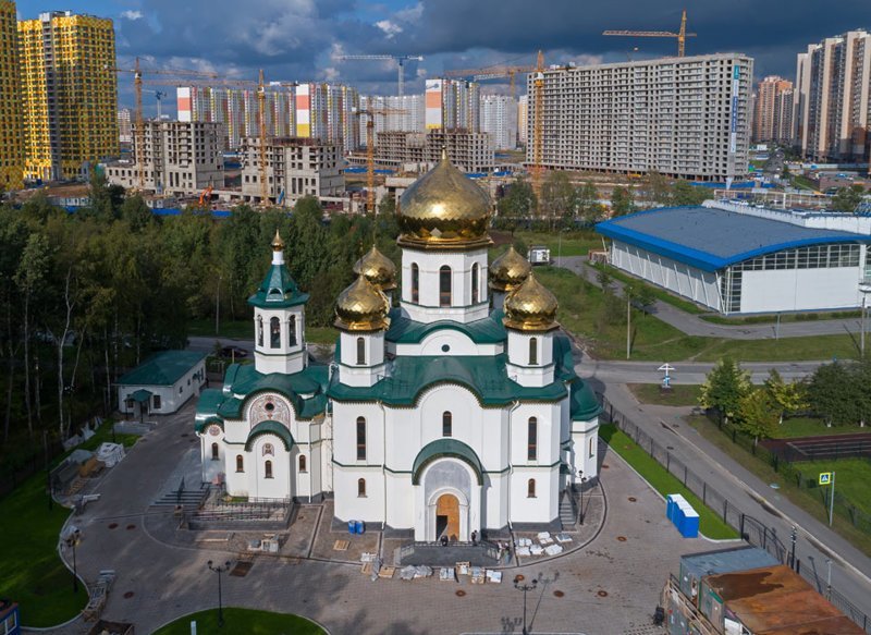 А это храм в Санкт-Петербурге, Спас на Каменке.