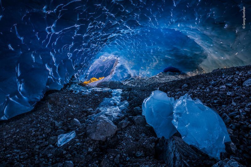 "Блюз ледяной пещеры" - Георг Кантиолер, Италия, категория "Окружающая среда"
