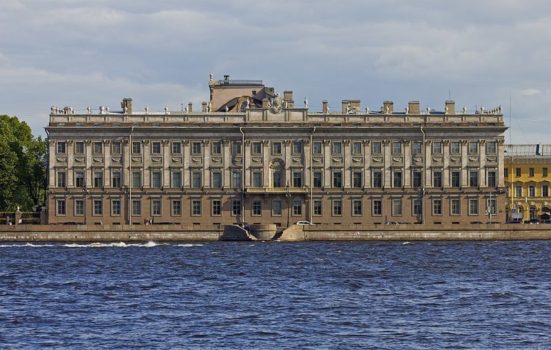Фавориты Екатерины II, на которых она потратила десятки миллионов рублей