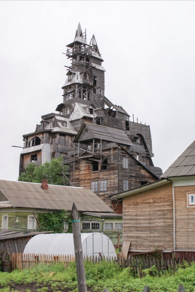 Зачем в Архангельске снесли деревянный небоскреб