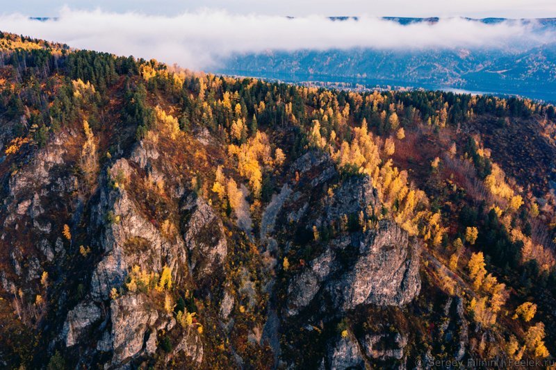 Осенний рассвет на Усть-Манских скалах