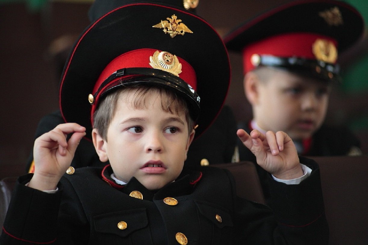 Фактор дети россия. Кадетское воспитание. Кадеты патриотизм. Военное воспитание. Патриотизм для детей.