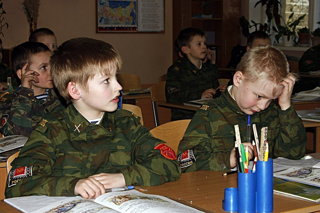 Средняя военная школа