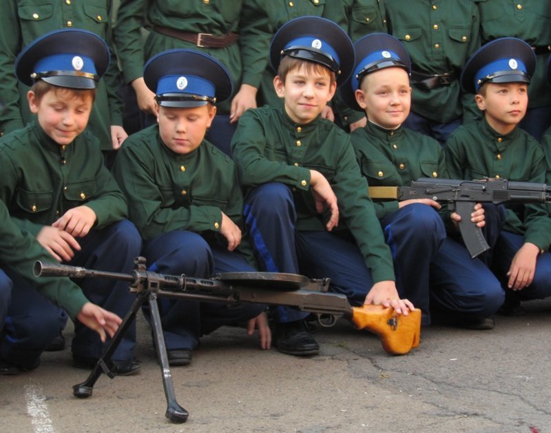 Военно-патриотическое воспитание детей России в фотографиях