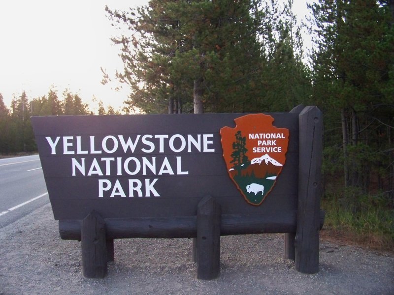 Национальный парк Йеллоустоун США. Гейзеры и девственная природа !