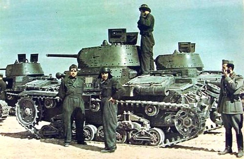  Итальянские танки 132-й бронетанковой дивизии «Ариете» в Ливийской пустыне. 1941 год 