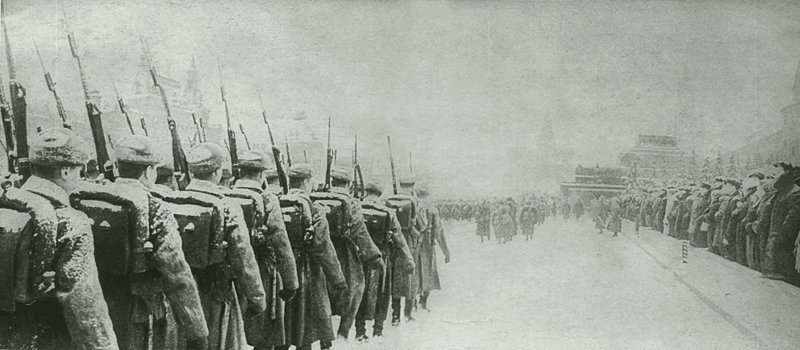 Военный парад на Красной площади. Москва, 7 ноября 1941 года 