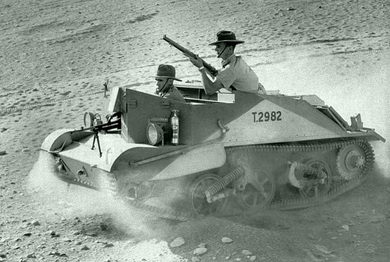 Бронетранспортёр «Брен Кэрриер» находился на вооружении австралийских конных войск в Северной Африке, 7 января 1941 года. 