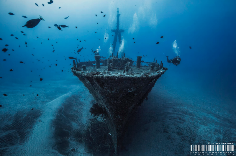 Пост из-под воды: затонувшие корабли и не только