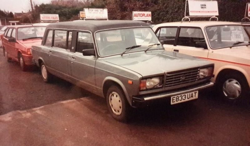 Одна из машин Lada Riva (а может и небольшая партия) была переоборудована местным кузовным ателье в стретч-лимузин. Отсюда и название Lada Riva Stretched Limousine.