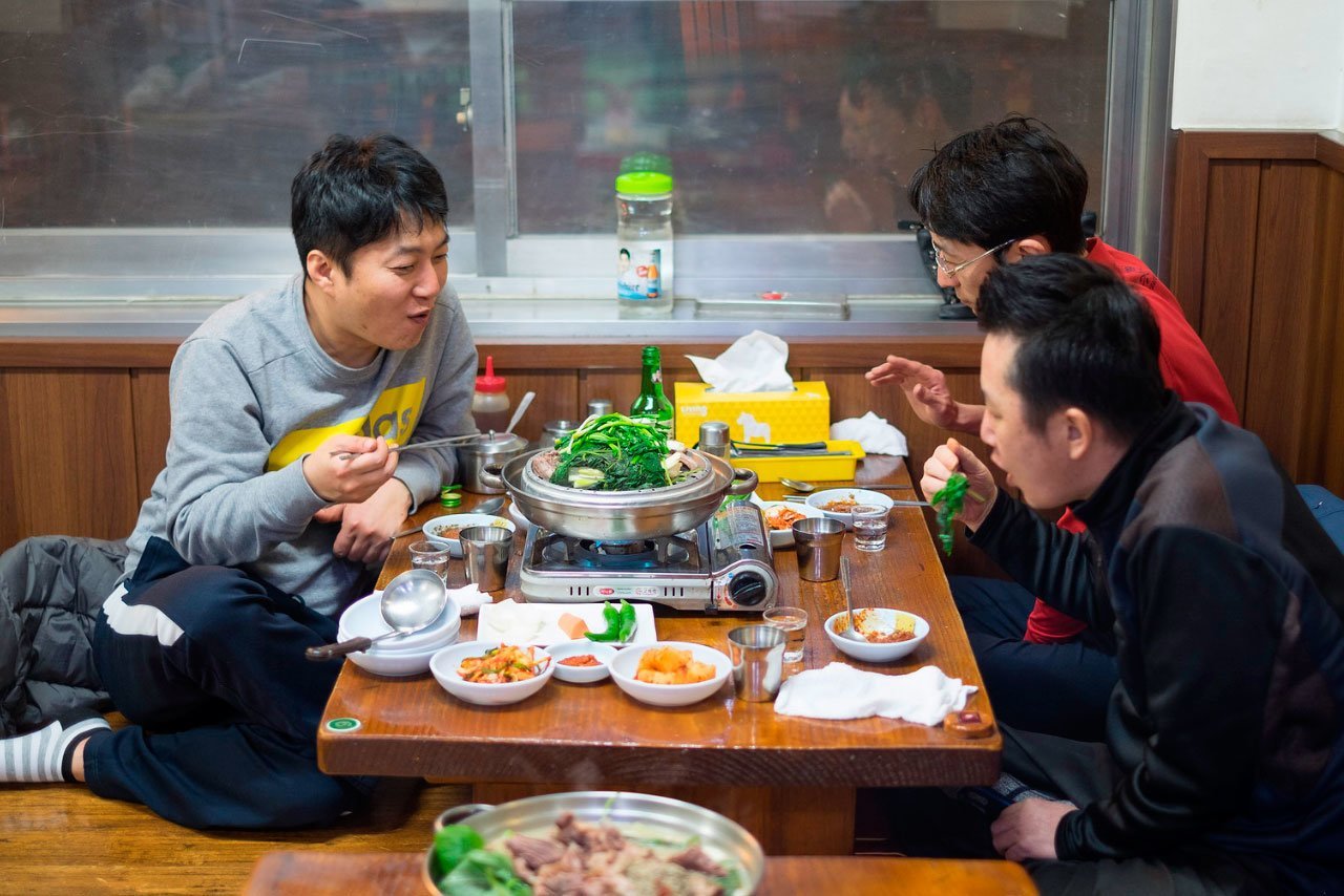 обеденный стол молодого господина на корейском