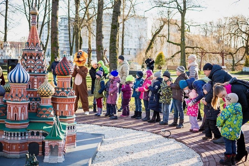 Парк миниатюр в Калининграде попал под санкции из-за копии "Ласточкиного гнезда"