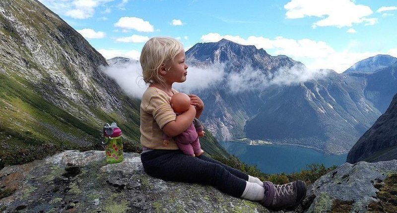 Норвежец с трехлетней дочерью совершил невероятное путешествие