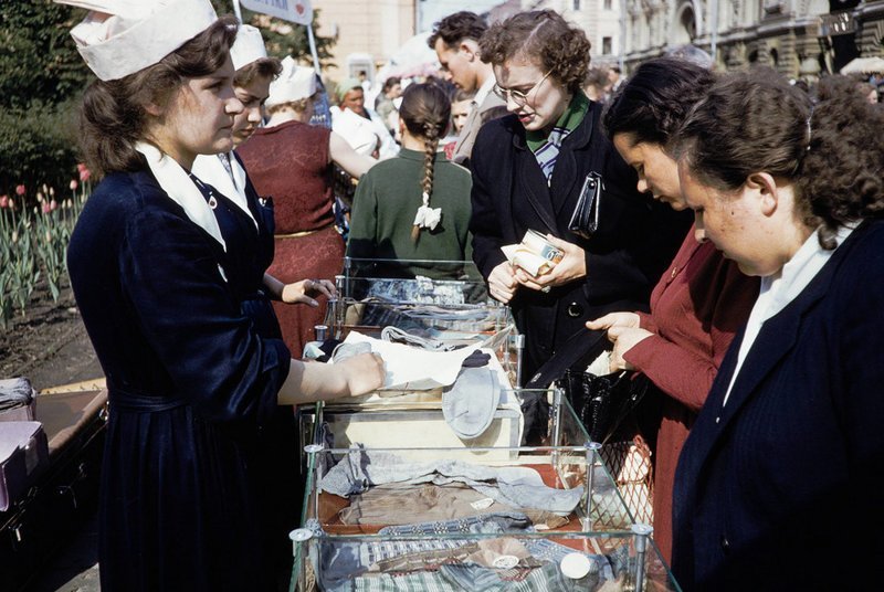 Уличная торговля прошлого века в советской Москве