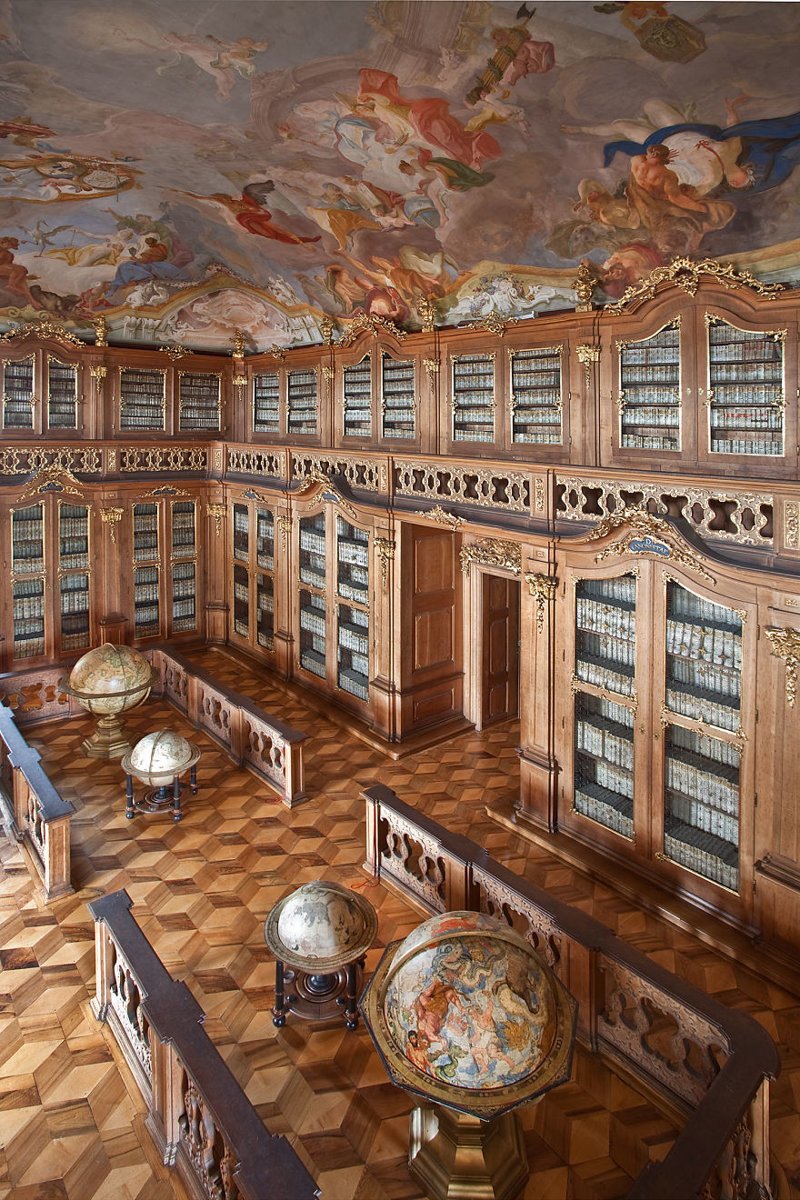 Библиотека архиепископского дворца в Кромержиже - Кромержиж, Чехия