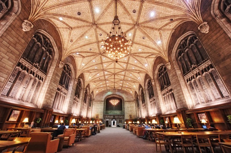 Мемориальная библиотека Харпера, Чикаго, США