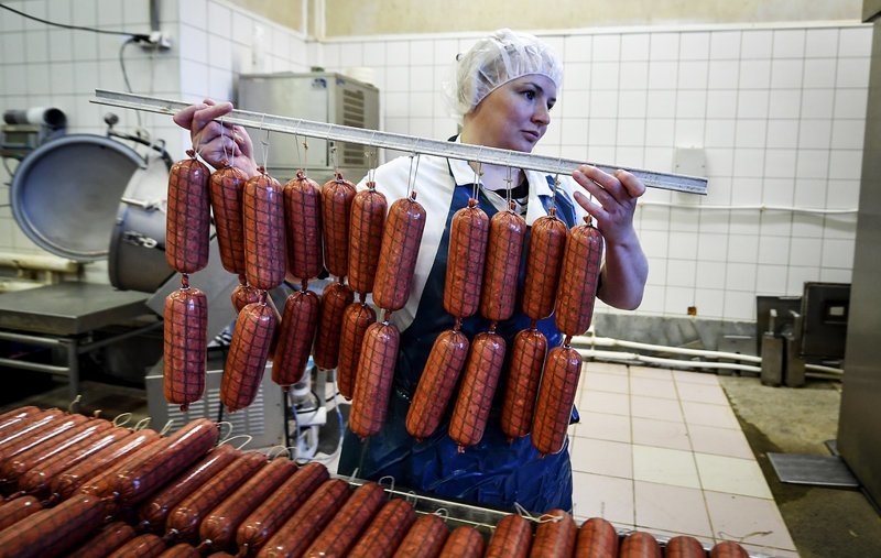 Минздрав поддержал введение налога на колбасные изделия