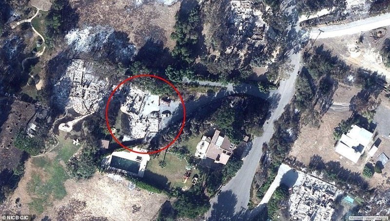 Пожар полностью уничтожил дом Митча Стоуна, бойфренда актрисы Ким Бейсингер