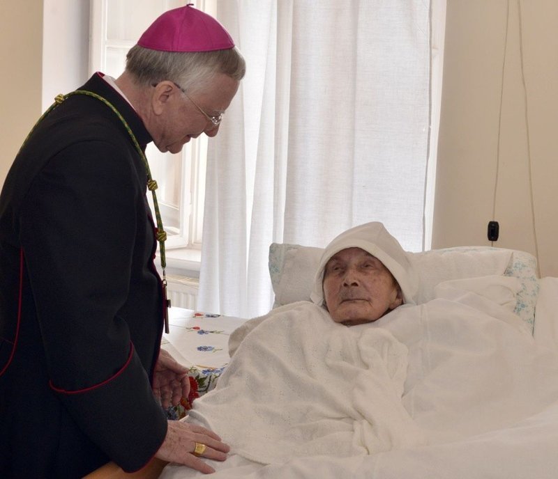 110-летняя сестра Цецилия Рошак скончалась 16 ноября в доминиканском монастыре в Кракове, где она служила около 90 лет.