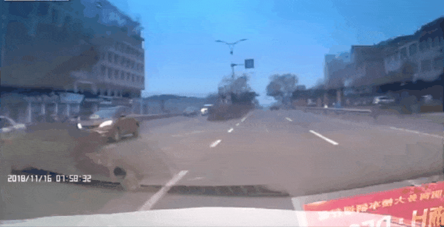 Подборка автомобильных гифок