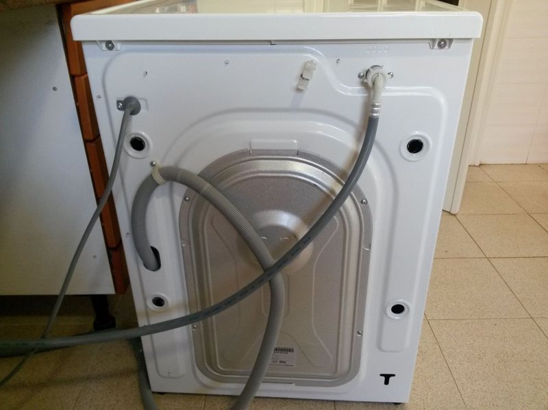 4. А вы замечали, что ваша стиральная машинка - очень дружелюбная?