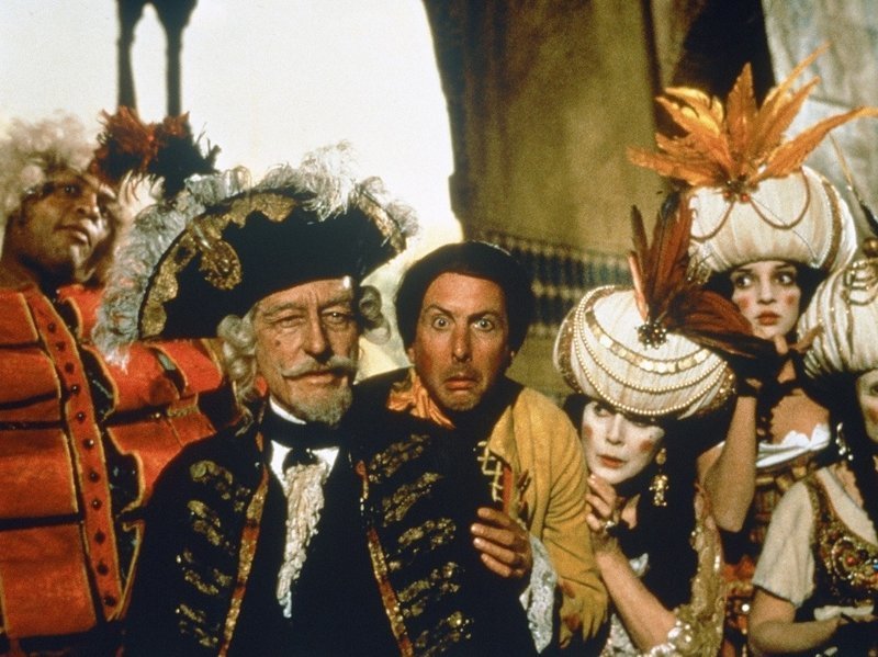 "Приключения барона Мюнхгаузена " (The Adventures of Baron Munchausen) 1988  Великобритания, Италия, Германия (ФРГ), США 