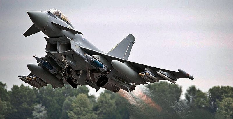 Хатылев о «дуэли» С-400 и немецкого Eurofighter: военные силы Запада – как танцор из анекдота