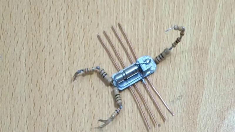 Мини-робот скорпион своими руками