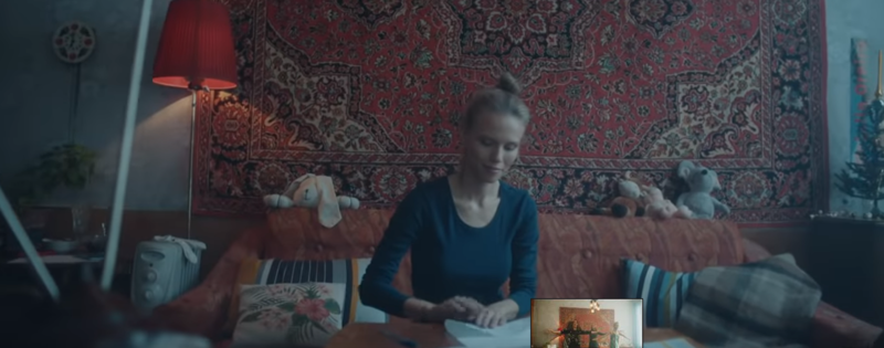 Дешево и сердито, на фоне ковра: Наталья Орейро сняла клип в Балашихе